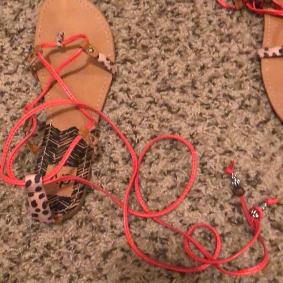 Sandals - Picture 4 of 4